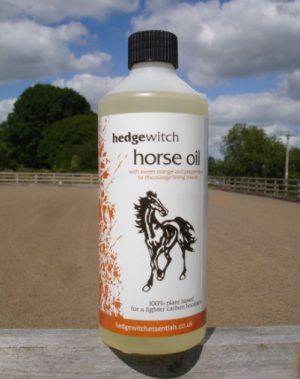 Hedgewitch horse oil with sweet orange and peppermint 500ml
