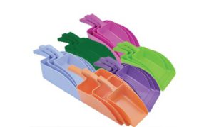 Harold Moore Feed Scoop Large